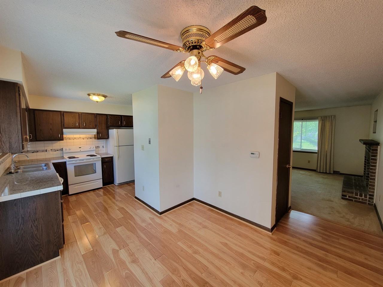 510 Barnett Dr #510 - Photo 5 of 7