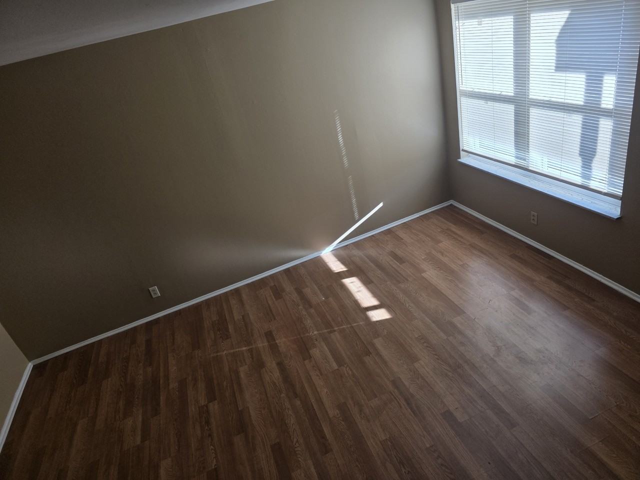 3841 Marietta Dr #B - Photo 6 of 11