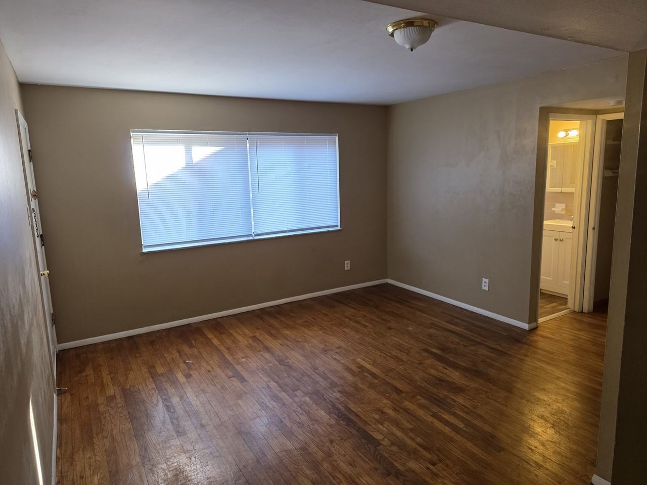 3841 Marietta Dr #C - Photo 5 of 11