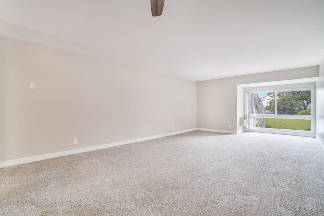 Luxury Living with Scenic Views | Vue at Lake Murray Apartments in San Diego, CA - Photo 4 of 14