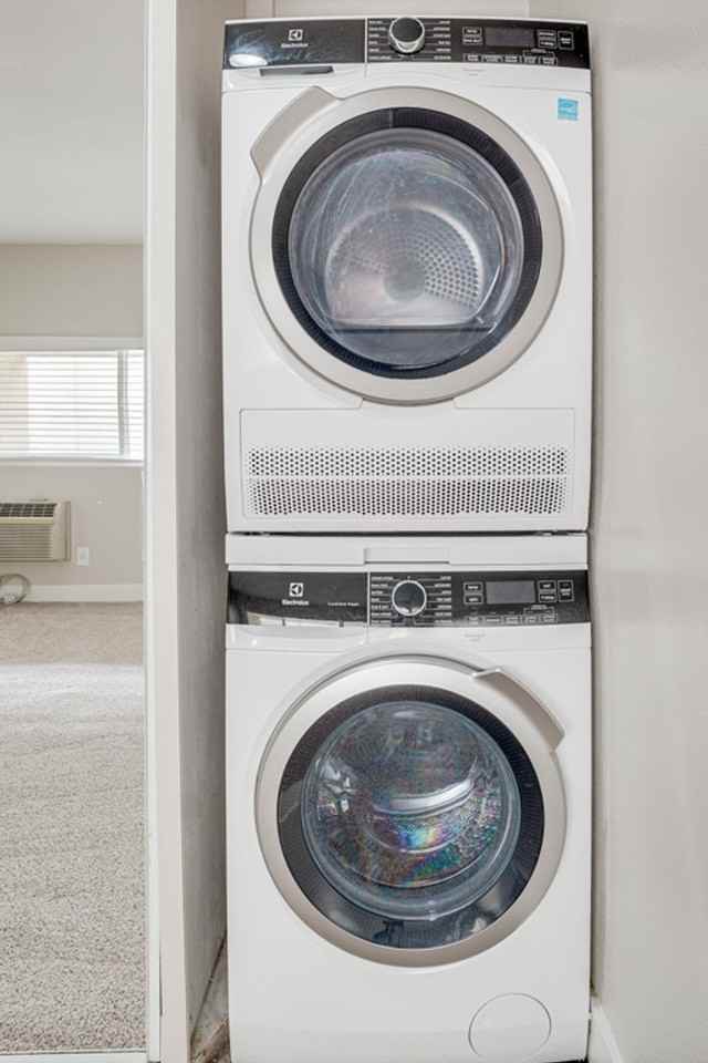 Luxury Living with Scenic Views | Vue at Lake Murray Apartments in San Diego, CA - Photo 5 of 14