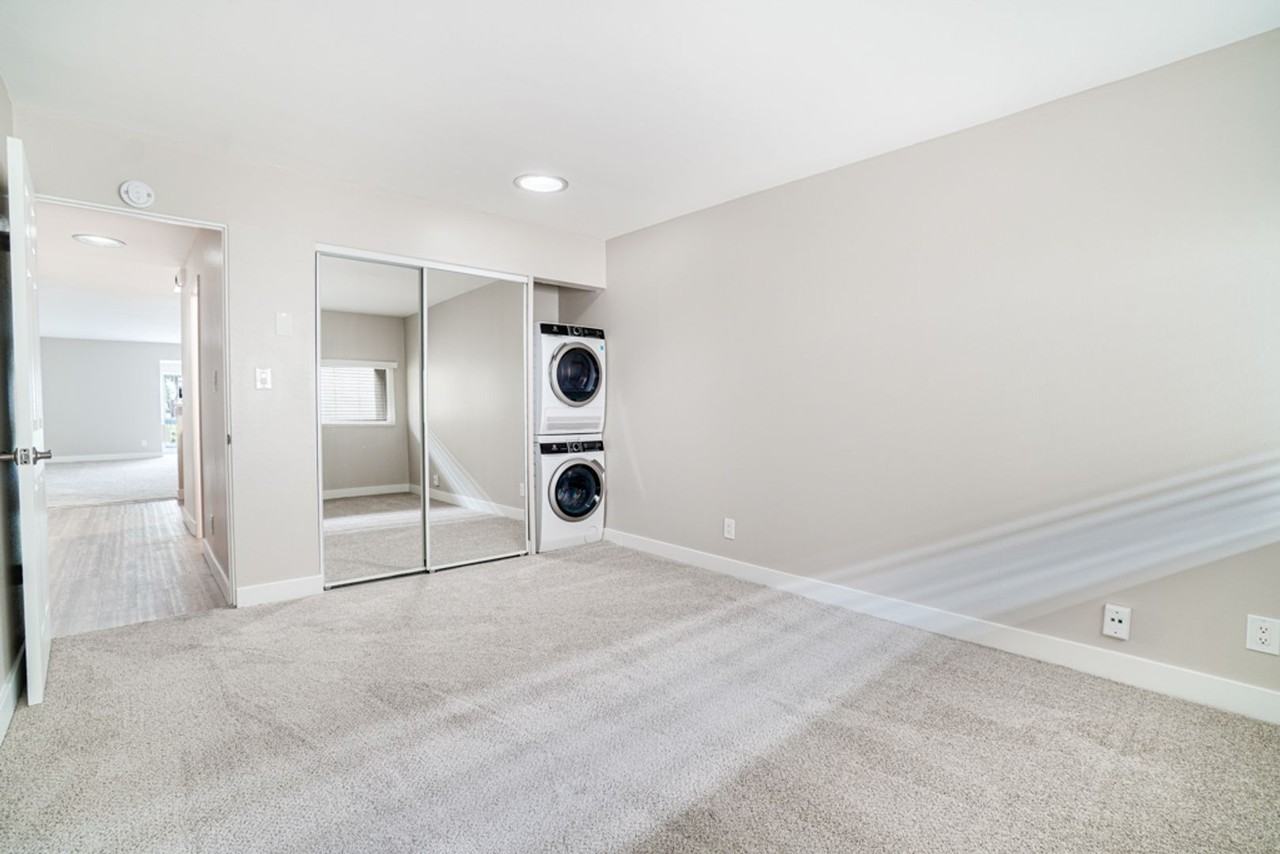 Luxury Living with Scenic Views | Vue at Lake Murray Apartments in San Diego, CA - Photo 7 of 14