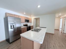 featured image of 400 Larkin St