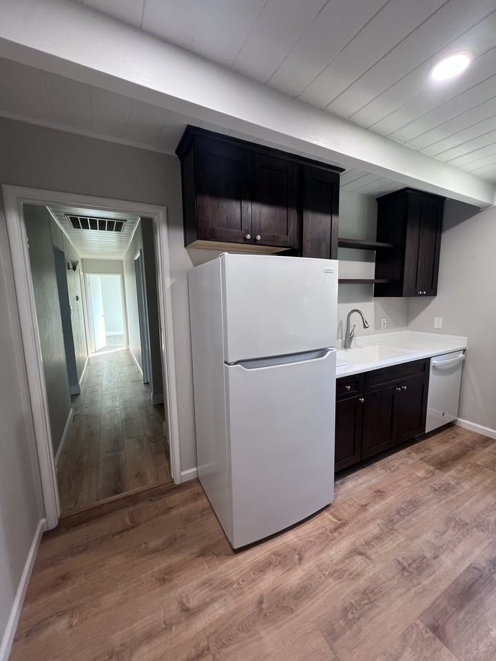 206 Anderson Ave #1 - Photo 2 of 13