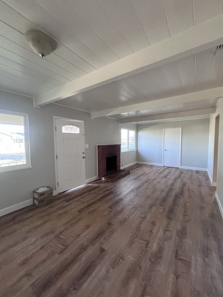 206 Anderson Ave #1 - Photo 6 of 13