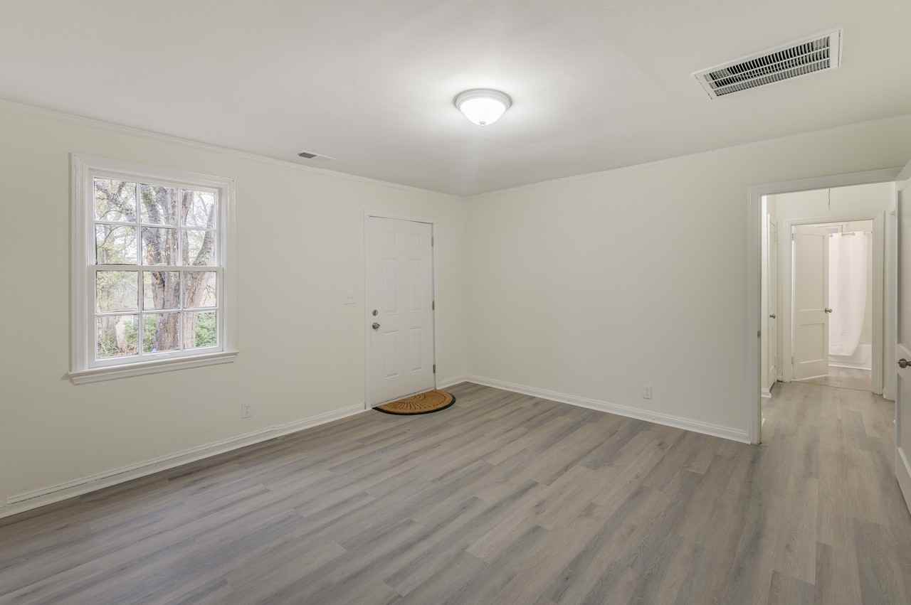 107 S Estate Dr #1 - Photo 7 of 20