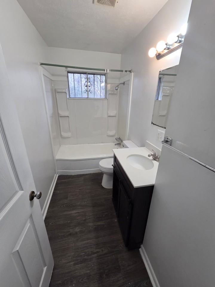 5136 Lurline Dr #1 - Photo 3 of 14