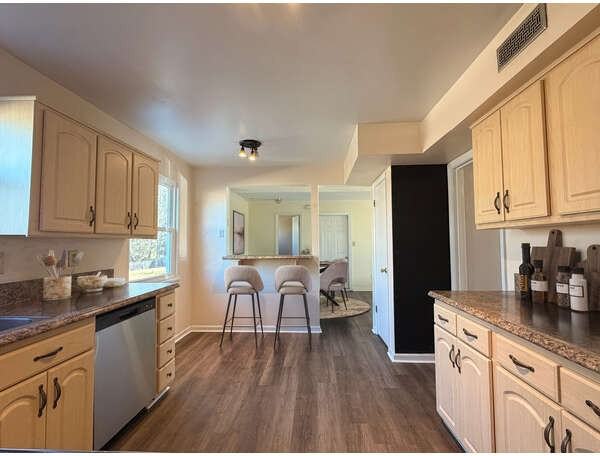 5492 Pocono Pl #1 - Photo 3 of 11