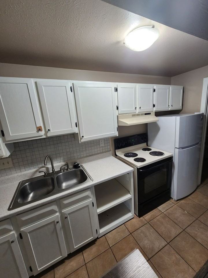 8060 Niwot Rd #15 - Photo 6 of 12