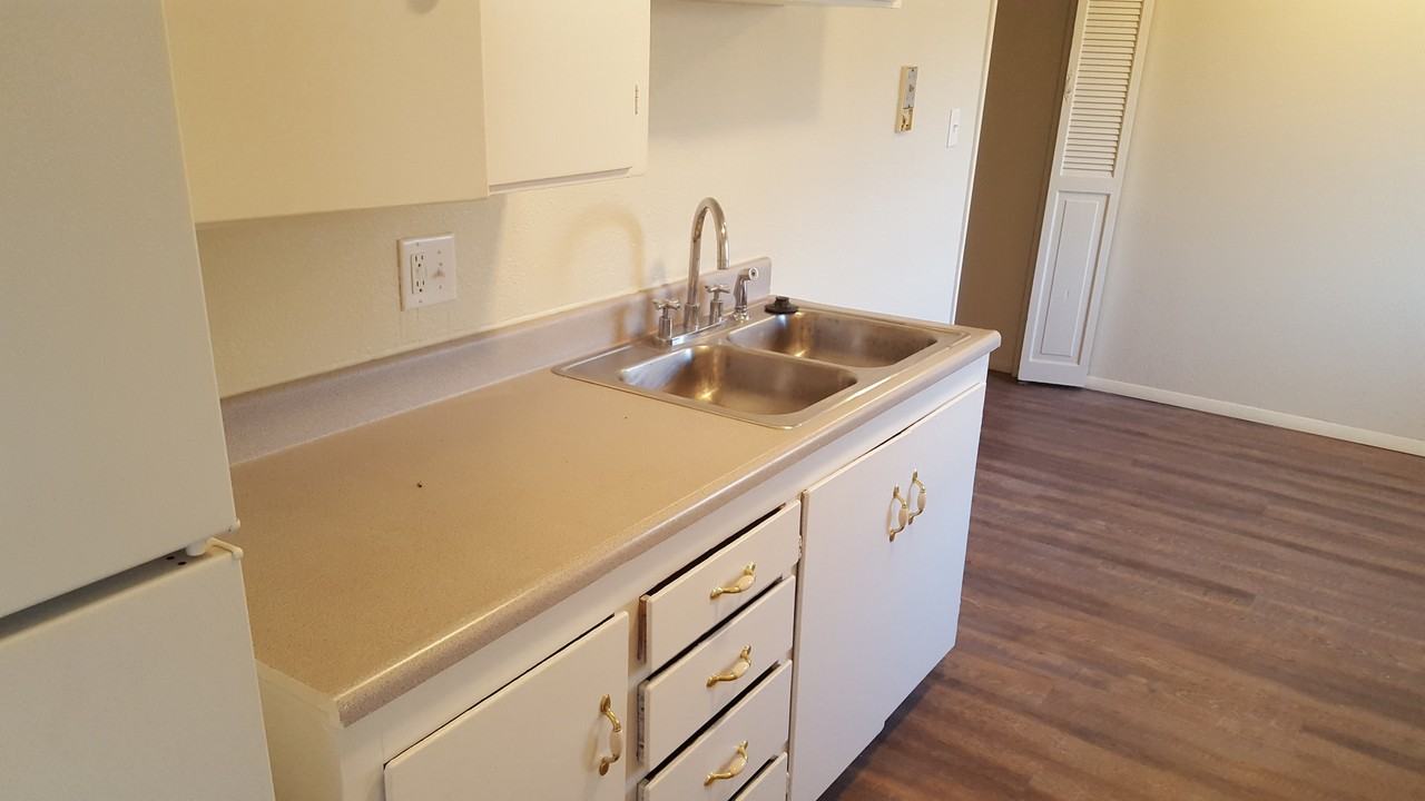 Tabernacle SG Apts, LLC - Photo 3 of 26