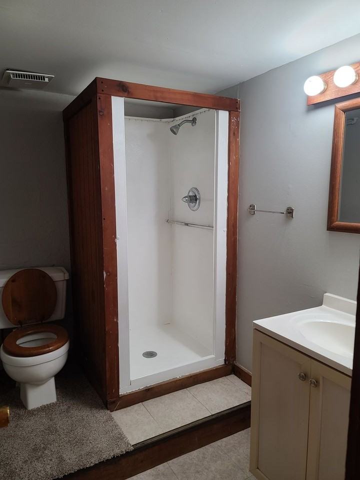 1008 S Busey Ave - Photo 7 of 8