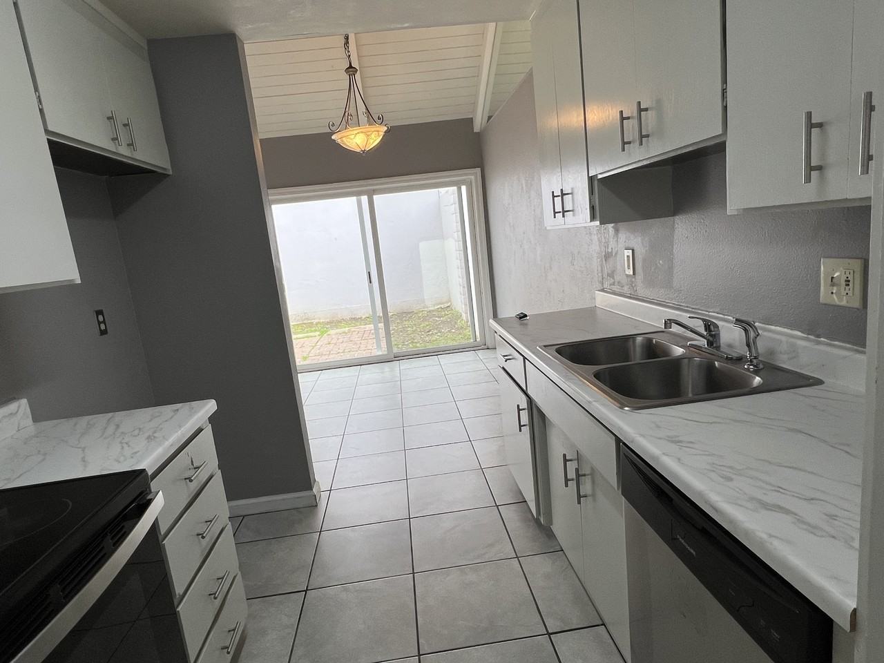 1532 Valdez Cir #1 - Photo 5 of 14