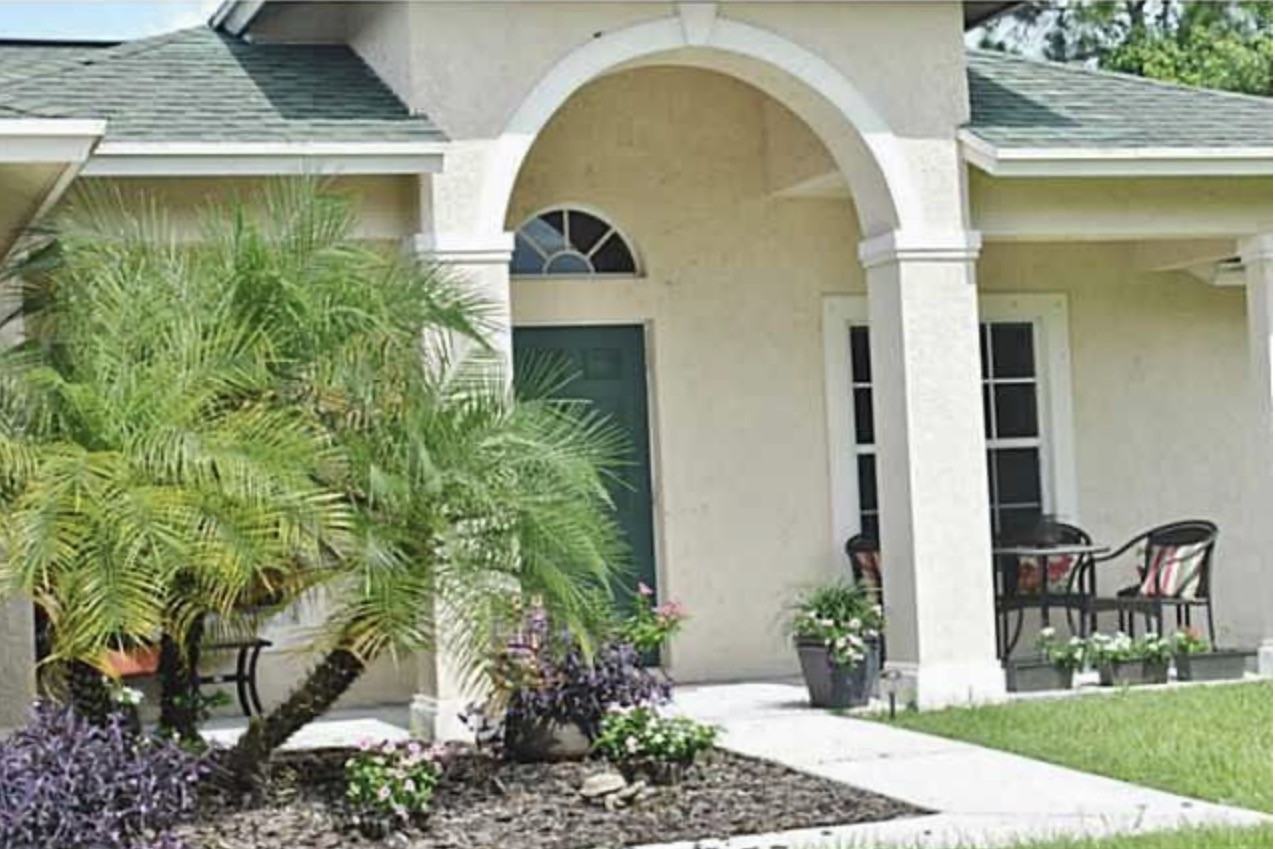 4542 Sw Savona Blvd #1 - Photo 2 of 9