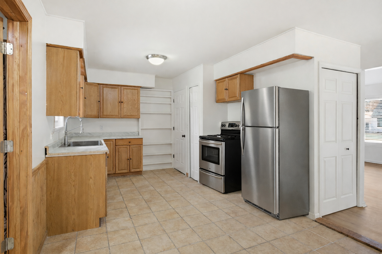 3607 Sunridge Dr #1 - Photo 3 of 13