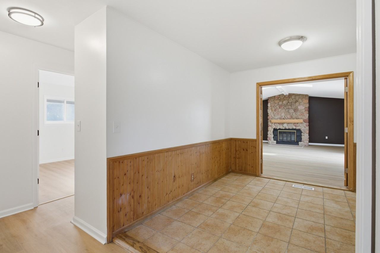 3607 Sunridge Dr #1 - Photo 4 of 13