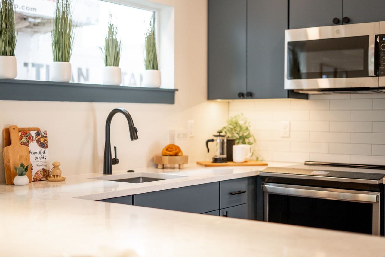 960 Ne Norton Ave #1 - Photo 7 of 22