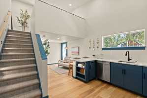 featured image of 960 Ne Norton Ave #2