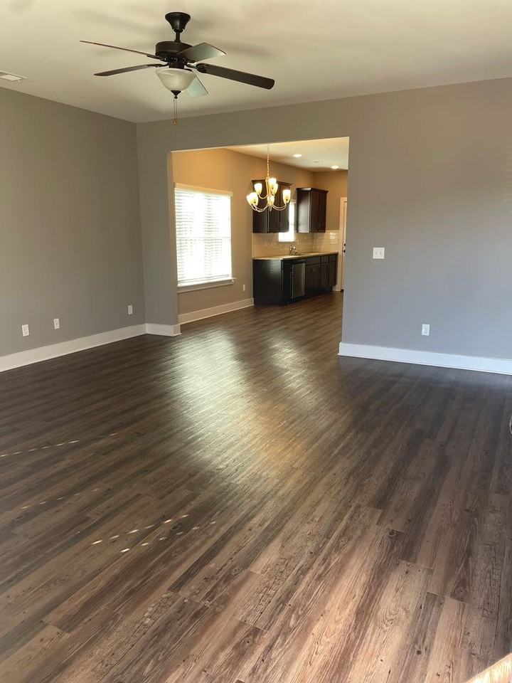 3982 Valley Mnr - Photo 4 of 31