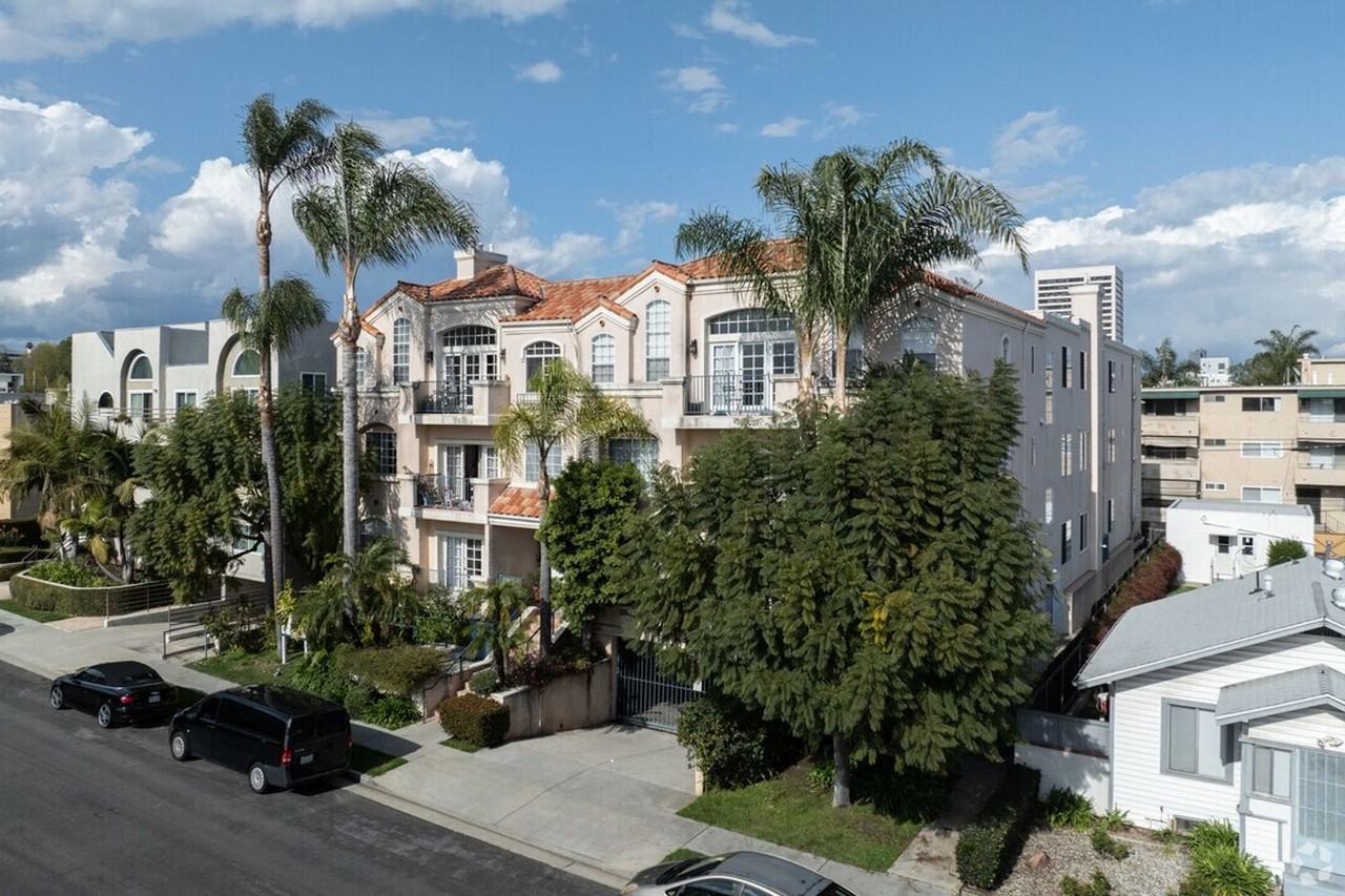 Plymouth Holdings Butler LLC (21030) - Photo 2 of 11