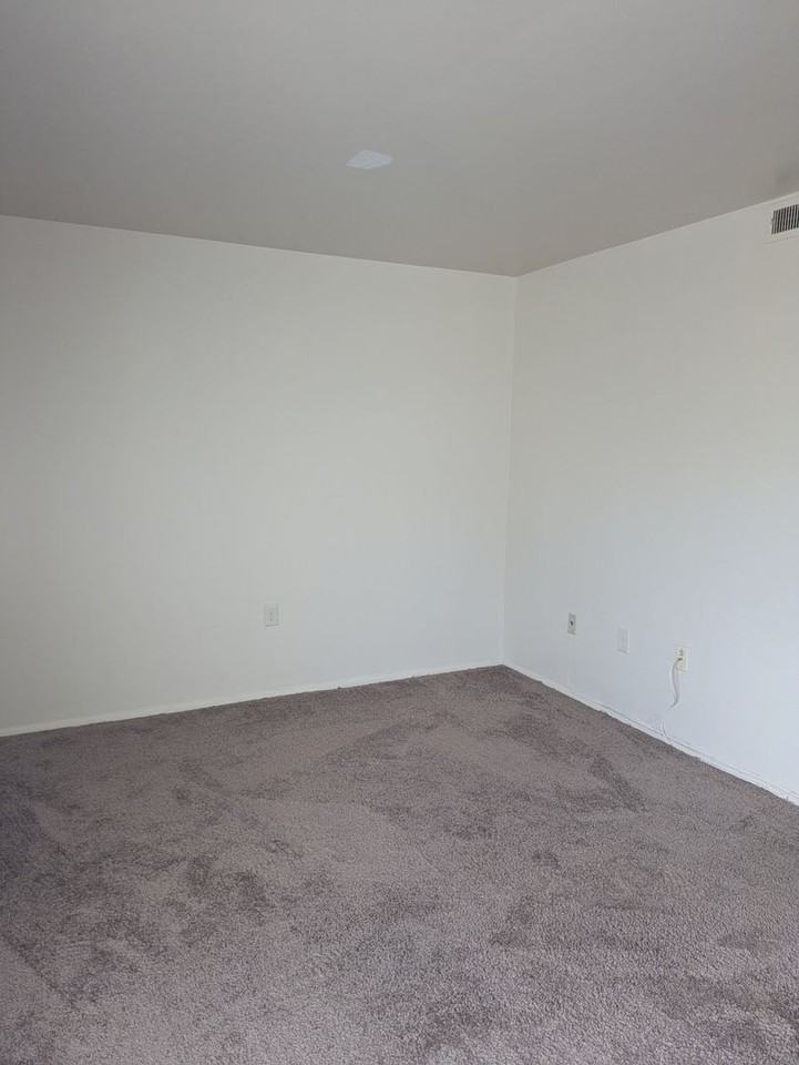 Willow Garden Apartments - Photo 3 of 22