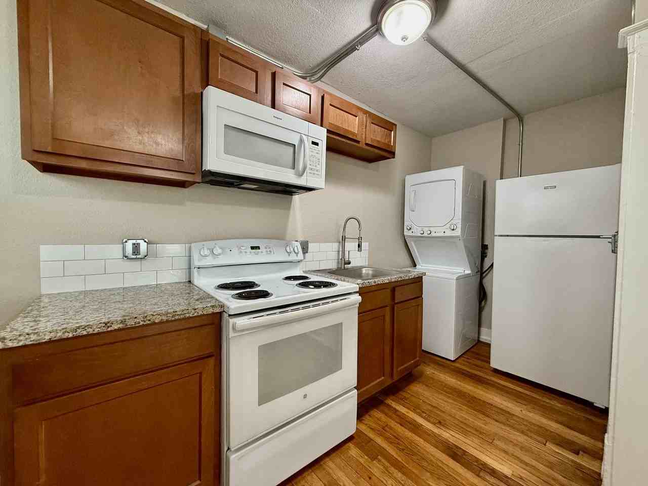 3201 Broadway - Photo 7 of 15