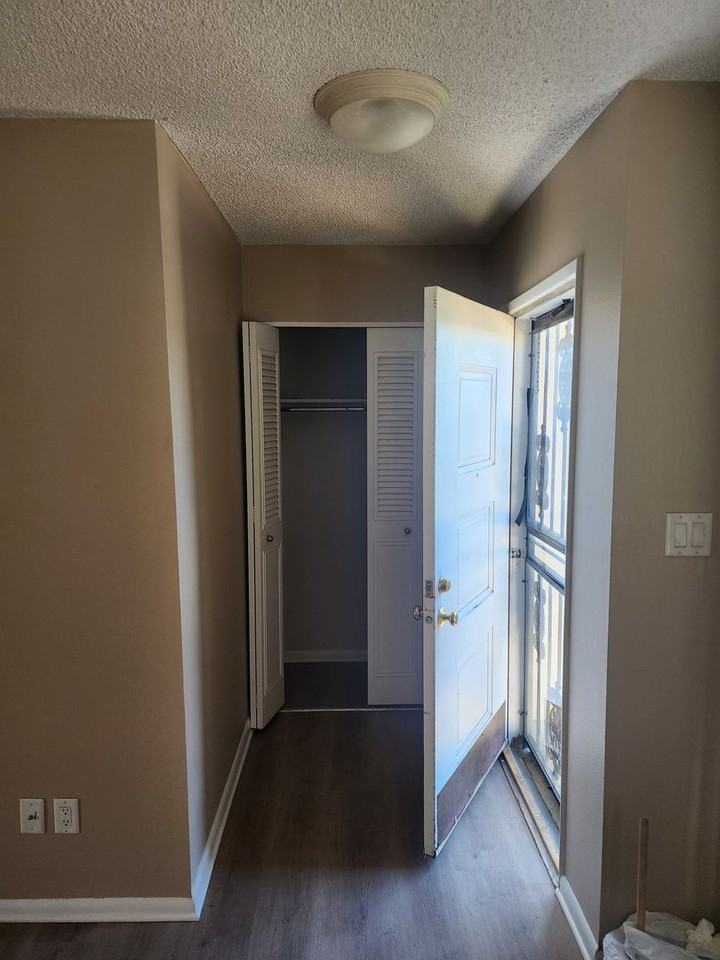 8712 Mariposa St - Photo 2 of 25