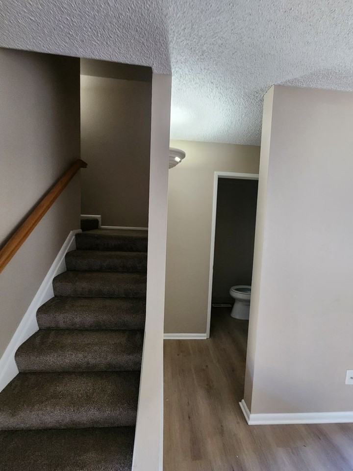 8712 Mariposa St - Photo 5 of 25