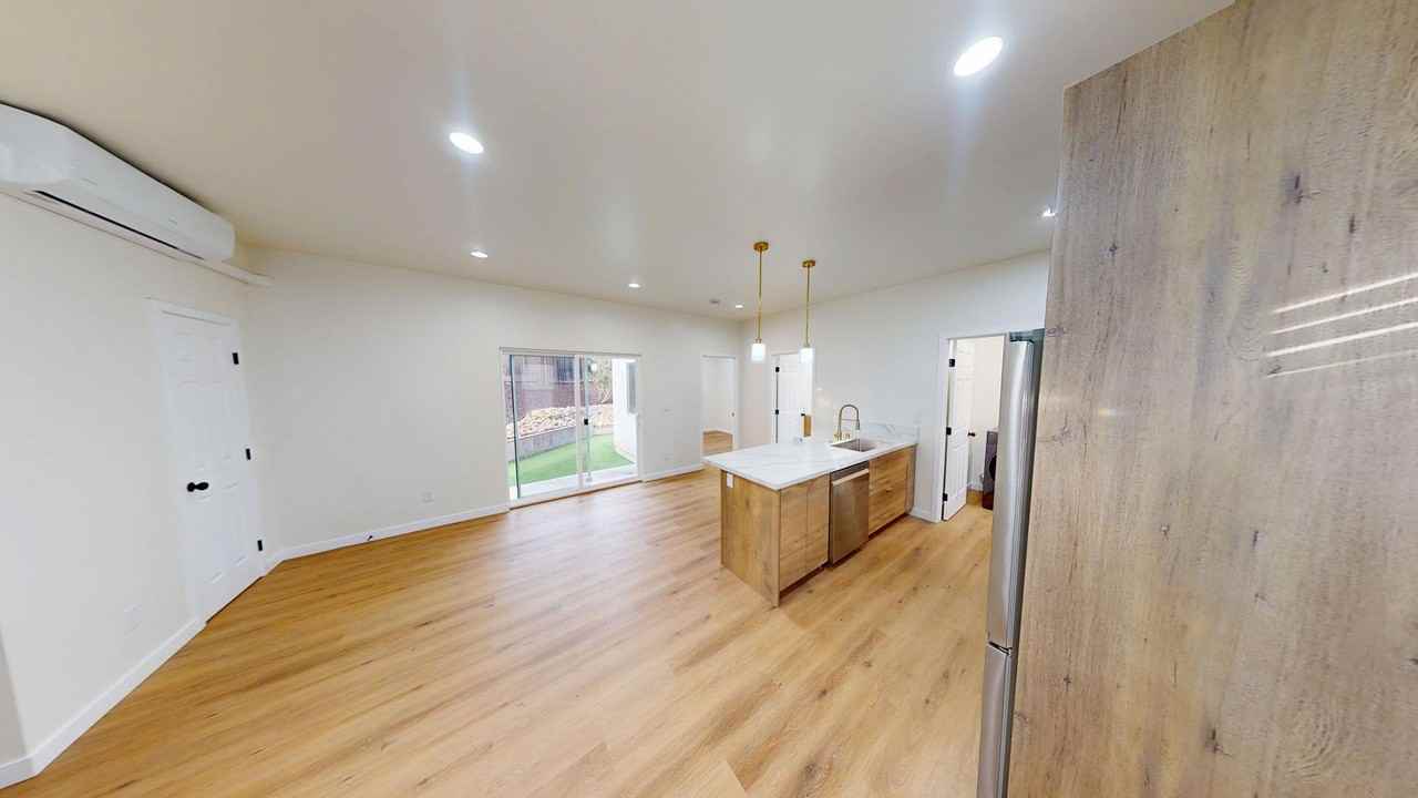 5420 Baja Dr - Photo 5 of 31