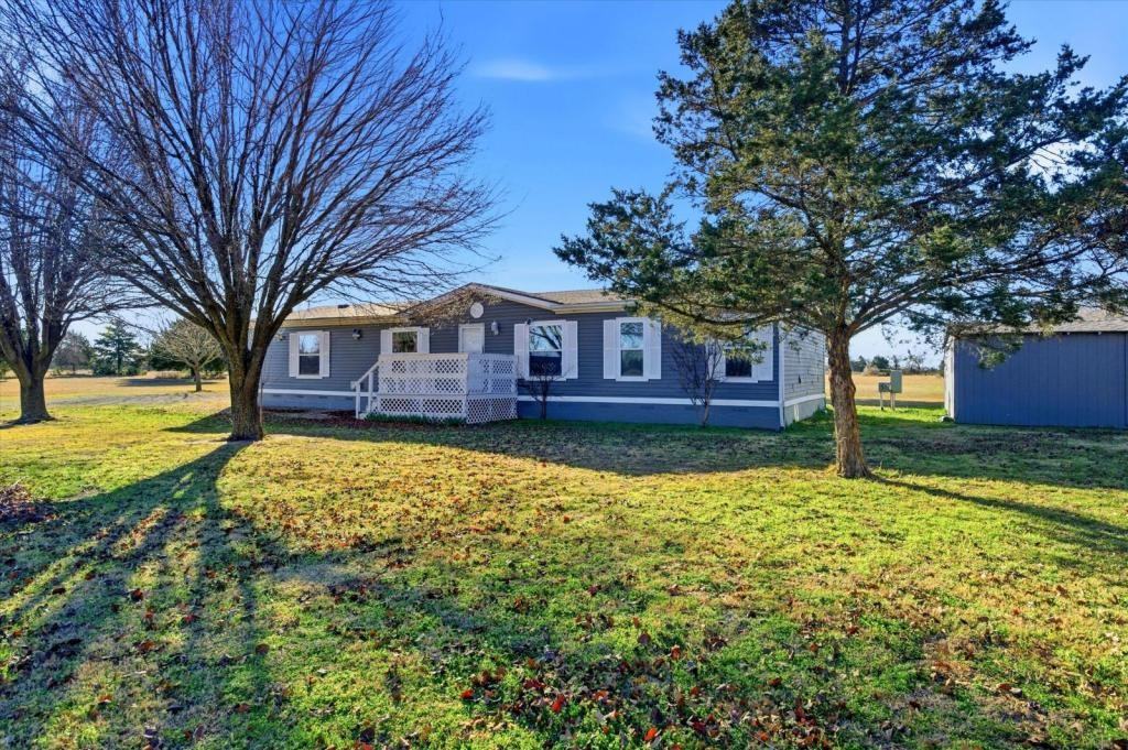 2828 Sandusky Rd - Photo 2 of 28