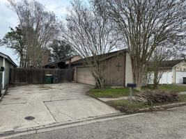 featured image of 114 Avant Garde Dr