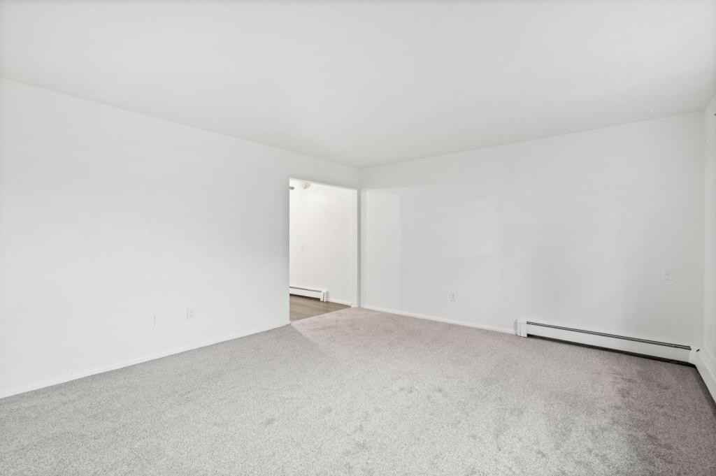 1112 Gard Pl - Photo 3 of 11