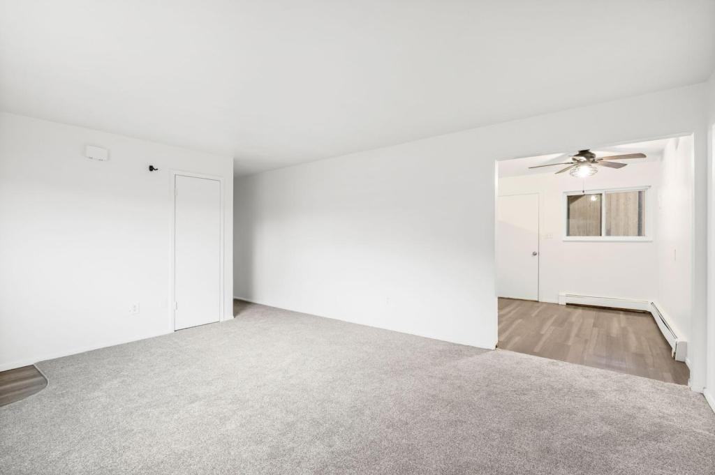 1112 Gard Pl - Photo 4 of 11