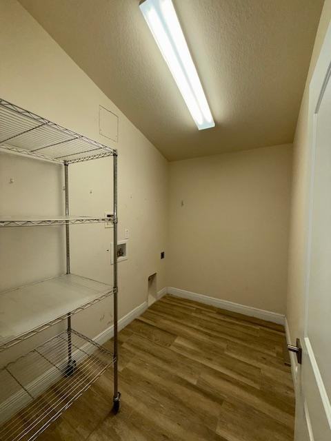 2073 Raleigh Dr - Photo 5 of 17