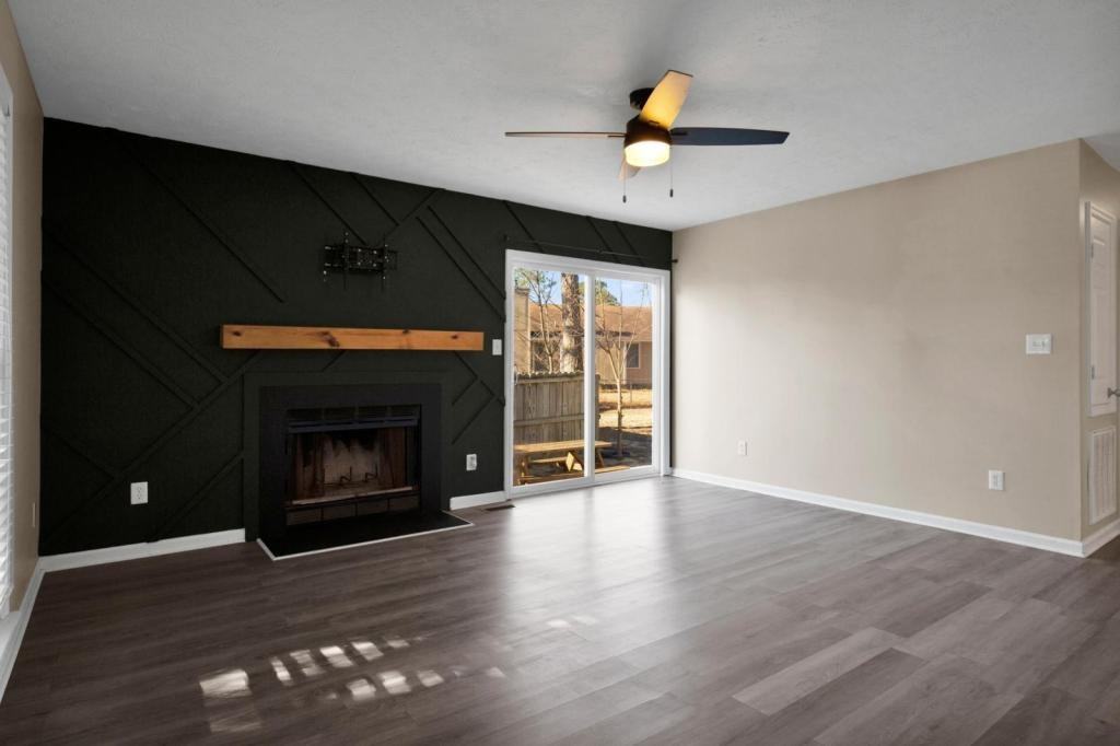 3681 Highgate Dr - Photo 7 of 34