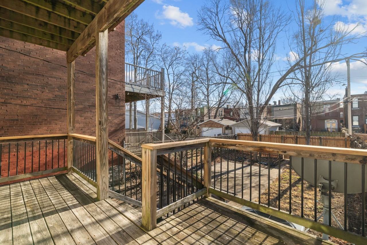 4456 Chouteau Ave - Photo 3 of 50