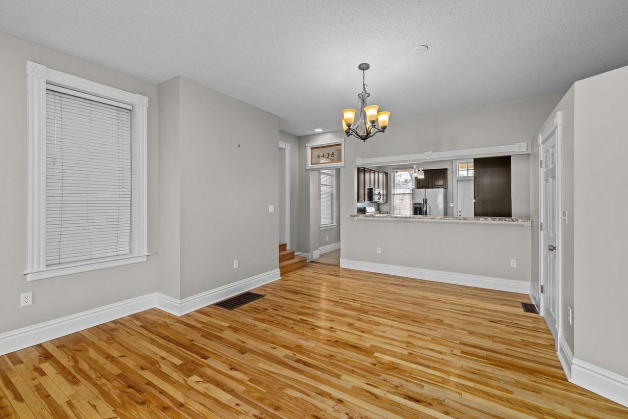 4456 Chouteau Ave - Photo 5 of 36