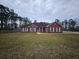 featured image of 442 Country Club Rd