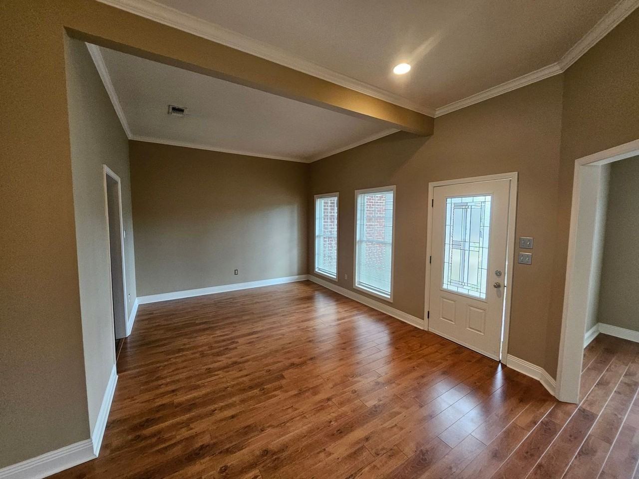 442 Country Club Rd - Photo 2 of 25