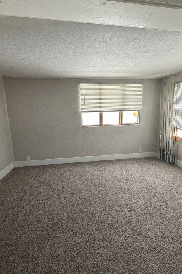 1232 E 7th St - Photo 7 of 25