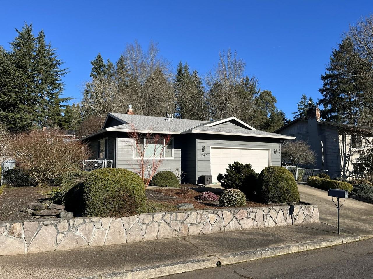 8340 Sw Godwin Ct - Photo 3 of 40