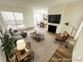 featured image of 824 Bay St