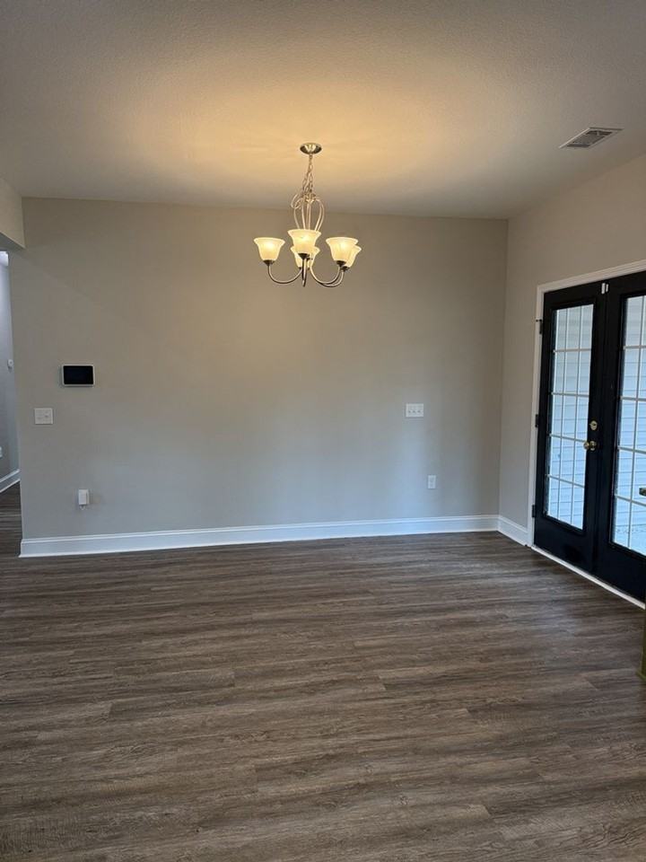 419 Vickers Rd Se - Photo 7 of 20