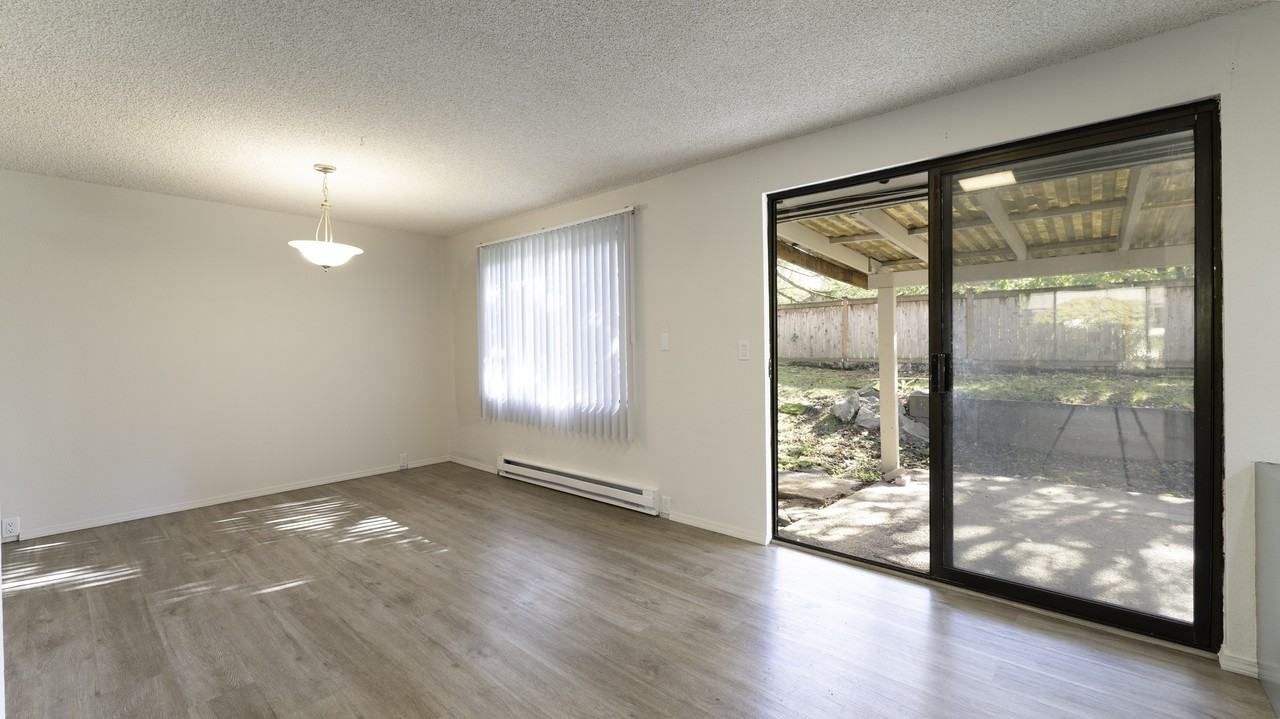 14525 Ne 6th Pl #1 - Photo 4 of 30