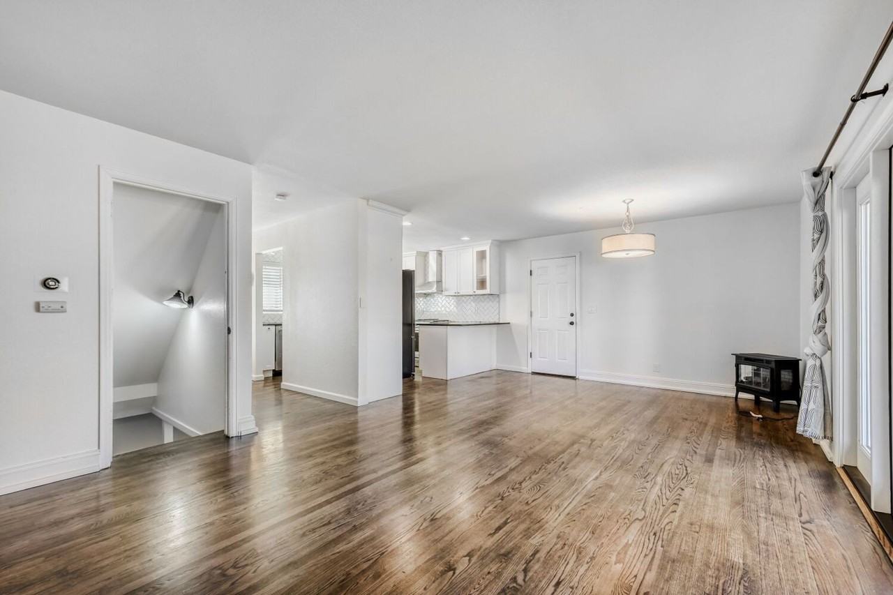 4585 Martin Dr - Photo 4 of 19