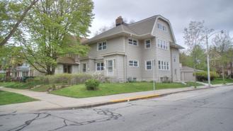 2865 N Frederick Ave - Photo 1 of 1