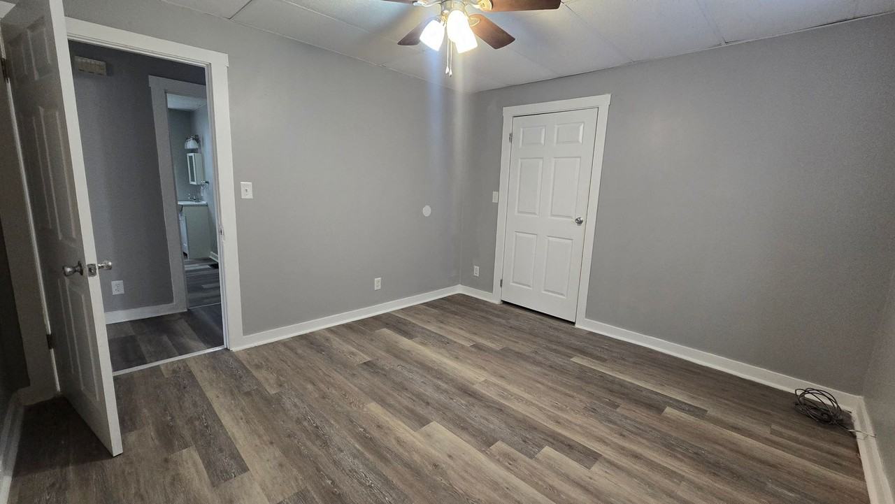 904 W. Main St. - Photo 4 of 20