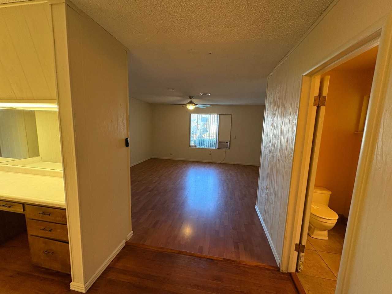 1413 W Cambridge Ave - Photo 5 of 40