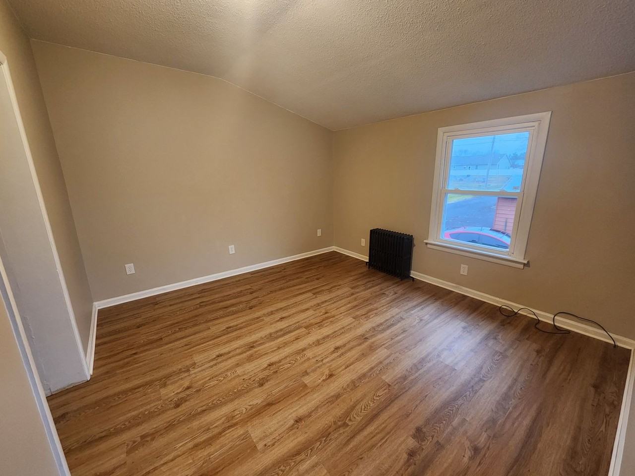 651 Lincoln Way W - Photo 2 of 15