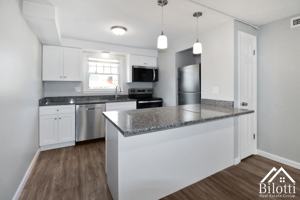 featured image of 1050 Hope St