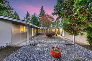 featured image of 1122 Neil St Ne